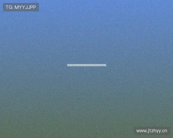 高清足球比赛瞬间定格展现绿茵场激情与速度对抗的视觉盛宴